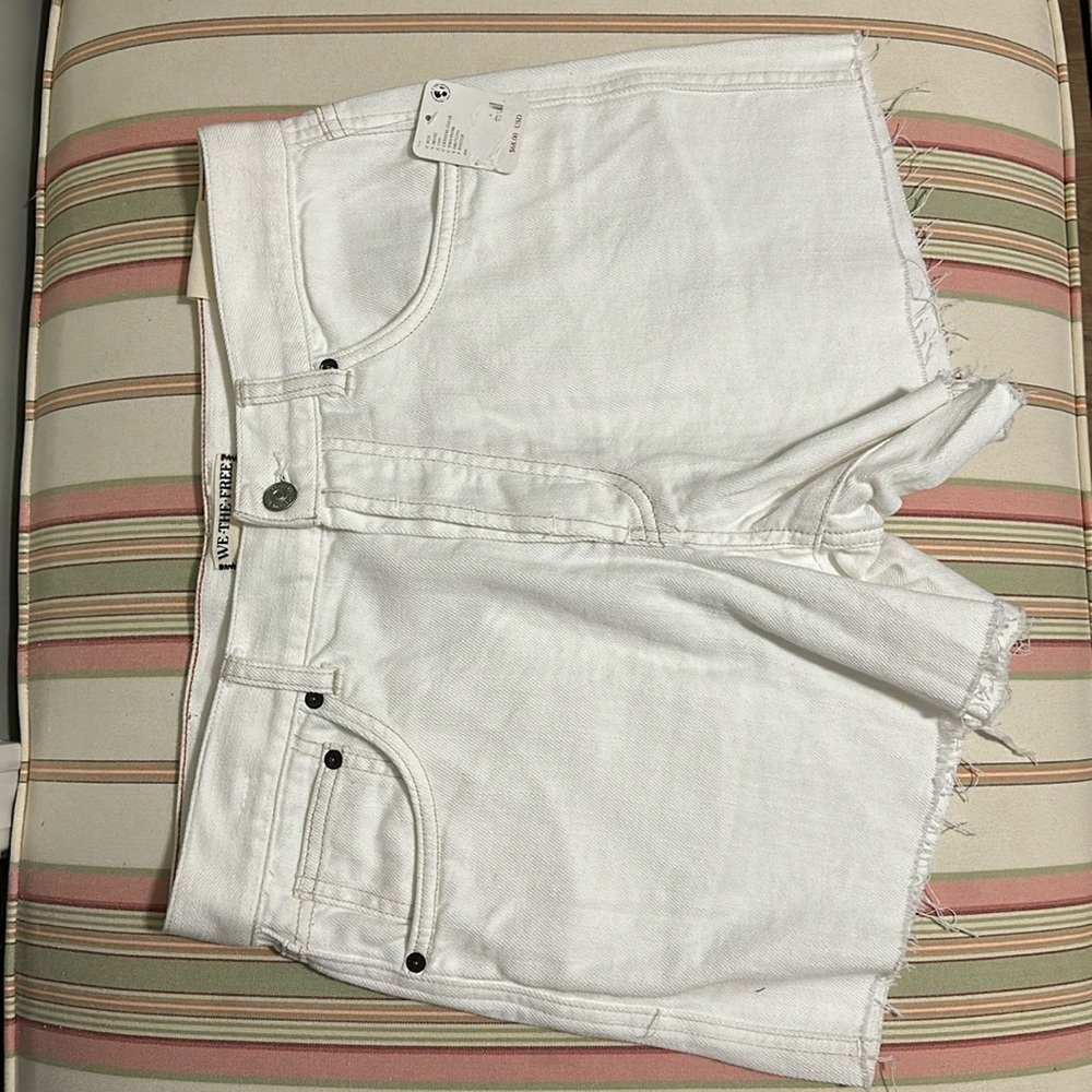 NEW We The Free “Free People” White Shorts Size 28